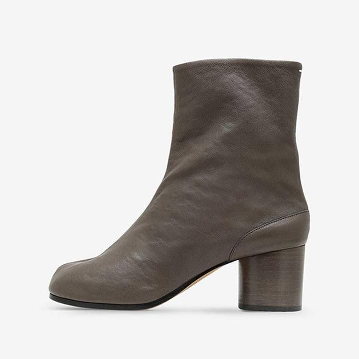Sophisticated Leather Split-toe Ankle Boots - Arno Conti Shoe